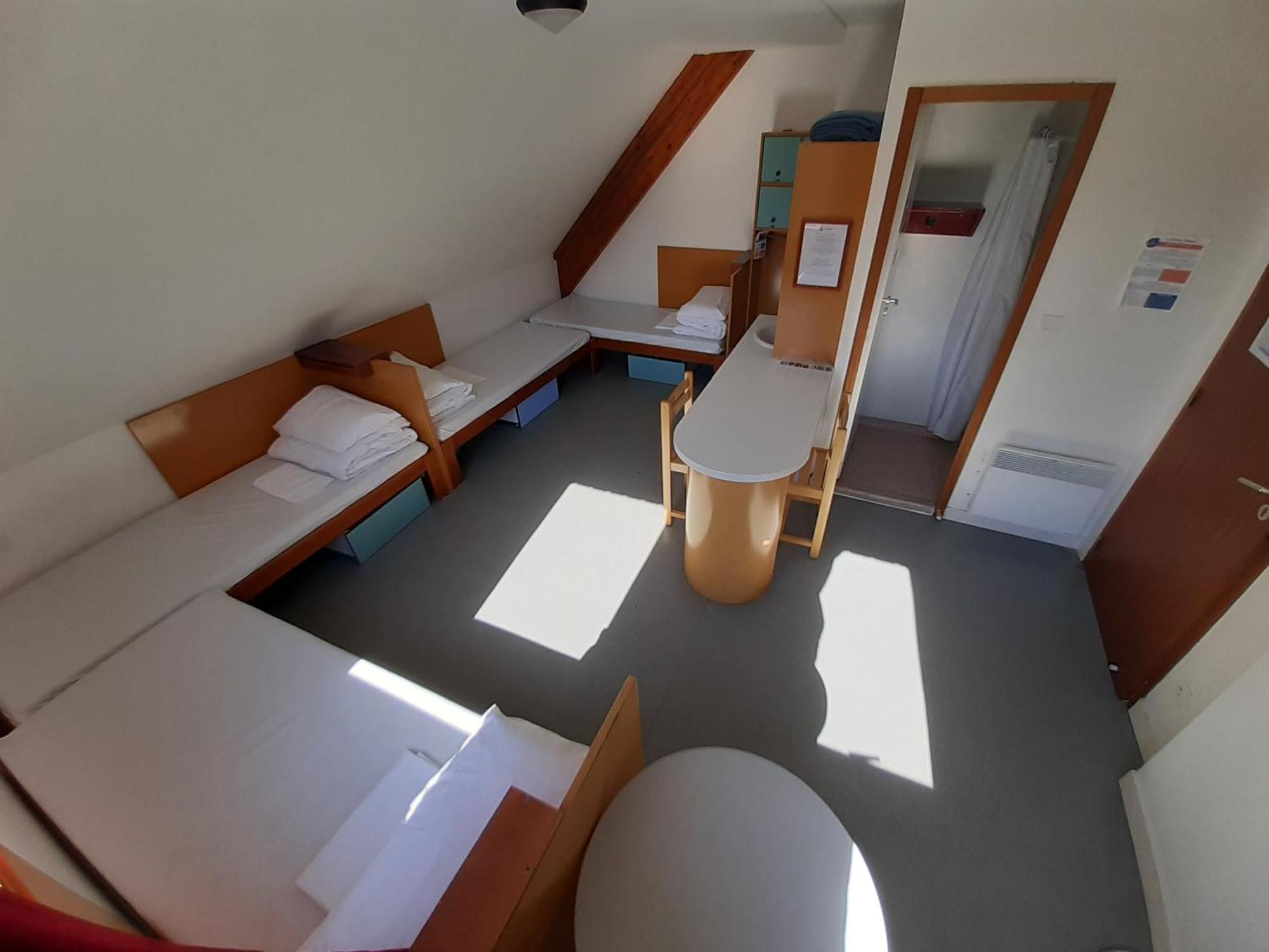 Auberge De Jeunesse Hi Cancale Buitenkant foto