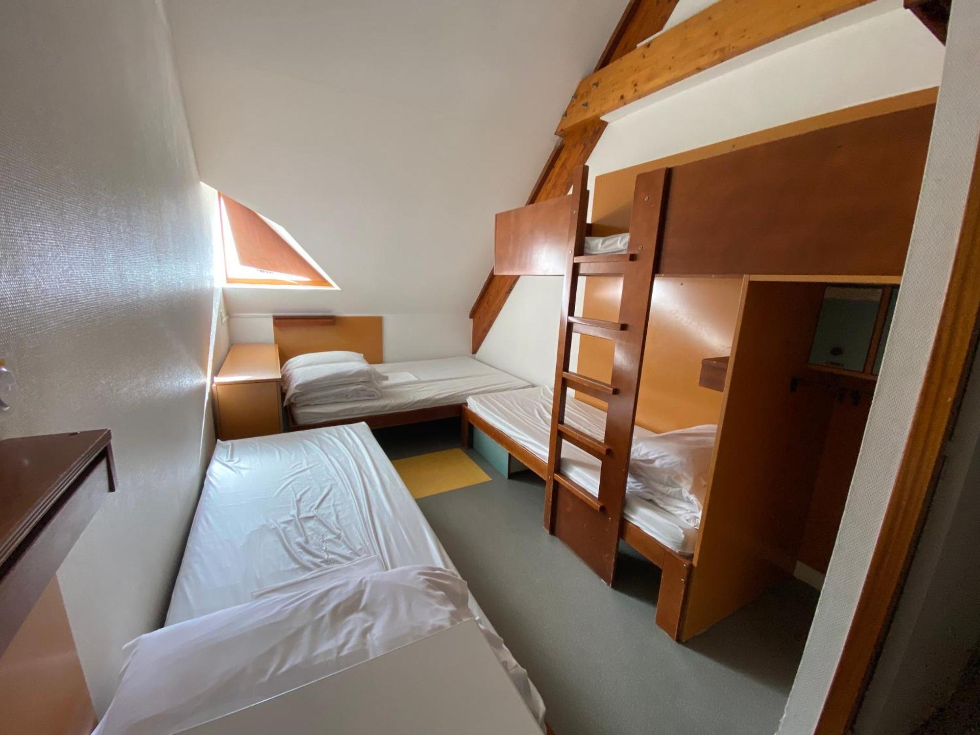 Auberge De Jeunesse Hi Cancale Buitenkant foto